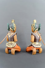 Charger l&#39;image dans la galerie, Paire de Lampes Sculpturales en Bois Polychrome, Indonésie, Circa 1970
