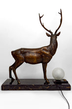 Charger l&#39;image dans la galerie, Importante Lampe Sculpturale en Bronze et Marbre, Cerf, Art Déco, France, Circa 1930
