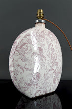 Load image into Gallery viewer, Lampe en céramique, Email craquelé, Shabby Chic, XXe
