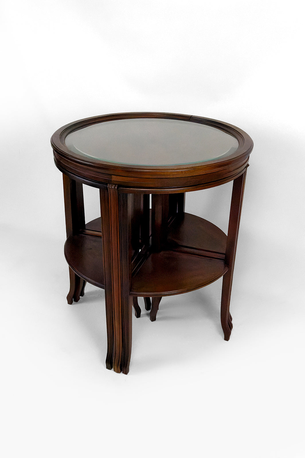 Guéridon / tables gigognes transformable en 2 tables d'appoints, Art Nouveau, France, Attribué à Louis Majorelle, Circa 1910
