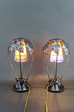 Charger l&#39;image dans la galerie, Paire de Lampes en Fer Forgé, Thème de la Vigne, Muller Frères Lunéville, Art Déco, Circa 1925
