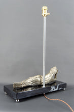 Charger l&#39;image dans la galerie, Importante Lampe Bouddha en Bronze Argenté sur Socle de Marbre Noir Ex-Indochine Française, Circa 1930–1940
