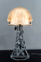 Charger l&#39;image dans la galerie, Importante Lampe Art Déco en Fer Forgé à Motifs de Papillons et Dôme Floral en Verre Pressé, Par Bartelemie, France, Circa 1925
