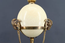 Cargar imagen en el visor de la galería, Lampe Néoclassique, Oeuf d’Autruche &amp; Monture Athénienne Animalière en Bronze, France, Circa 1900
