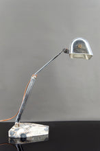 Cargar imagen en el visor de la galería, Importante Lampe de Bureau, Chrome, Aluminium et Marbre, Art Déco Moderniste, France, Circa 1930
