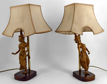 将图片加载到图库查看器，Paire de Lampes Sculpturales en Bronze Doré représentant des Danseuses, Thaïlande, XXe
