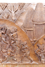 Charger l&#39;image dans la galerie, Important Panneau Monoxyle, Bas-Relief Bamoun, Cameroun, Circa 1960
