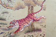 Charger l&#39;image dans la galerie, Important Ensemble de Trois Tapisseries Indochinoises Brodées de Soie Tigres et Cerfs Axis – Vietnam, Époque Coloniale, vers 1930
