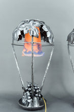 Charger l&#39;image dans la galerie, Paire de Lampes en Fer Forgé, Thème de la Vigne, Muller Frères Lunéville, Art Déco, Circa 1925
