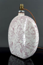 Load image into Gallery viewer, Lampe en céramique, Email craquelé, Shabby Chic, XXe
