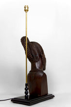 Cargar imagen en el visor de la galería, Importante Lampe Sculpturale, Buste en Ebene de Femme Africaine, par Alexs Mutasa, Circa 1970
