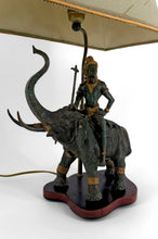 Lade das Bild in den Galerie-Viewer, Lampe Sculpturale en Bronze à double patine représentant Indra sur Airavata, Thaïlande, Milieu XXe
