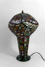 Загрузить изображение в средство просмотра галереи, Belle lampe champignon en vitrail, style Tiffany, Art nouveau – XXᵉ siècle
