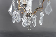 Загрузить изображение в средство просмотра галереи, Lustre cage en bronze et cristal de Baccarat, 3 feux, Style Louis XV / Transition – France, vers 1900
