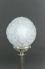 Load image into Gallery viewer, Lampe Art Déco moderniste en marbre, chrome et verre, France, vers 1925
