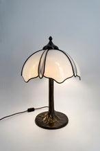 Загрузить изображение в средство просмотра галереи, Lampe de table de style Tiffany – vers 1980
