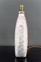 Load image into Gallery viewer, Lampe en céramique, Email craquelé, Shabby Chic, XXe
