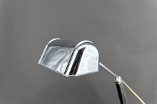 Cargar imagen en el visor de la galería, Importante Lampe de Bureau, Chrome, Aluminium et Marbre, Art Déco Moderniste, France, Circa 1930
