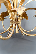 Charger l&#39;image dans la galerie, Important lustre &quot;Calla Lily&quot; par Hans Kögl, Métal Doré et Argenté, Cristal, circa 1970
