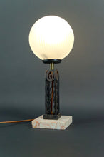 Lade das Bild in den Galerie-Viewer, Lampe en fer forgé Art Deco , France, vers 1920-1930
