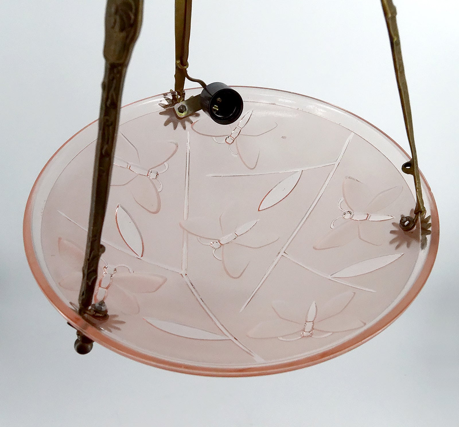 Suspension vasque en verre moulé Art Déco vers 1930