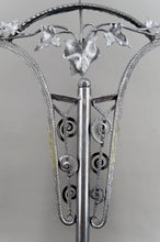 Charger l&#39;image dans la galerie, Importante Lampe Bicéphale en Fer Forgé par Schneider, France, Art Deco, Circa 1920
