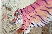 Charger l&#39;image dans la galerie, Important Ensemble de Trois Tapisseries Indochinoises Brodées de Soie Tigres et Cerfs Axis – Vietnam, Époque Coloniale, vers 1930
