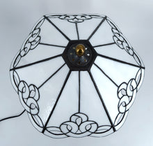 Загрузить изображение в средство просмотра галереи, Lampe « Rose des Sables » en Bronze &amp; Abat-jour Vitrail — vers 1970
