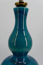 Загрузить изображение в средство просмотра галереи, Importante lampe en porcelaine émaillée bleu craquelé – France, circa 1950
