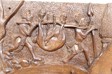 Charger l&#39;image dans la galerie, Important Panneau Monoxyle, Bas-Relief Bamoun, Cameroun, Circa 1960
