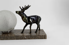Загрузить изображение в средство просмотра галереи, Lampe Veilleuse Sculpturale Art Déco aux cerfs – vers 1930
