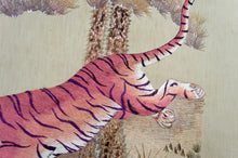 Charger l&#39;image dans la galerie, Important Ensemble de Trois Tapisseries Indochinoises Brodées de Soie Tigres et Cerfs Axis – Vietnam, Époque Coloniale, vers 1930
