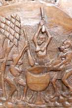 Charger l&#39;image dans la galerie, Important Panneau Monoxyle, Bas-Relief Bamoun, Cameroun, Circa 1960
