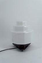 Загрузить изображение в средство просмотра галереи, Lampe Art Déco Steamline Modern, vers 1930 – Verre opalin et fer Forgé
