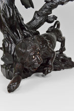 Load image into Gallery viewer, Grande sculpture Asiatique / Okimono au Lion et aux Corbeaux, Japon, ère Meiji, vers 1880
