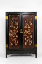 Загрузить изображение в средство просмотра галереи, Armoire asiatique en bois de fer marqueté d&#39;os, Indochine, circa 1880
