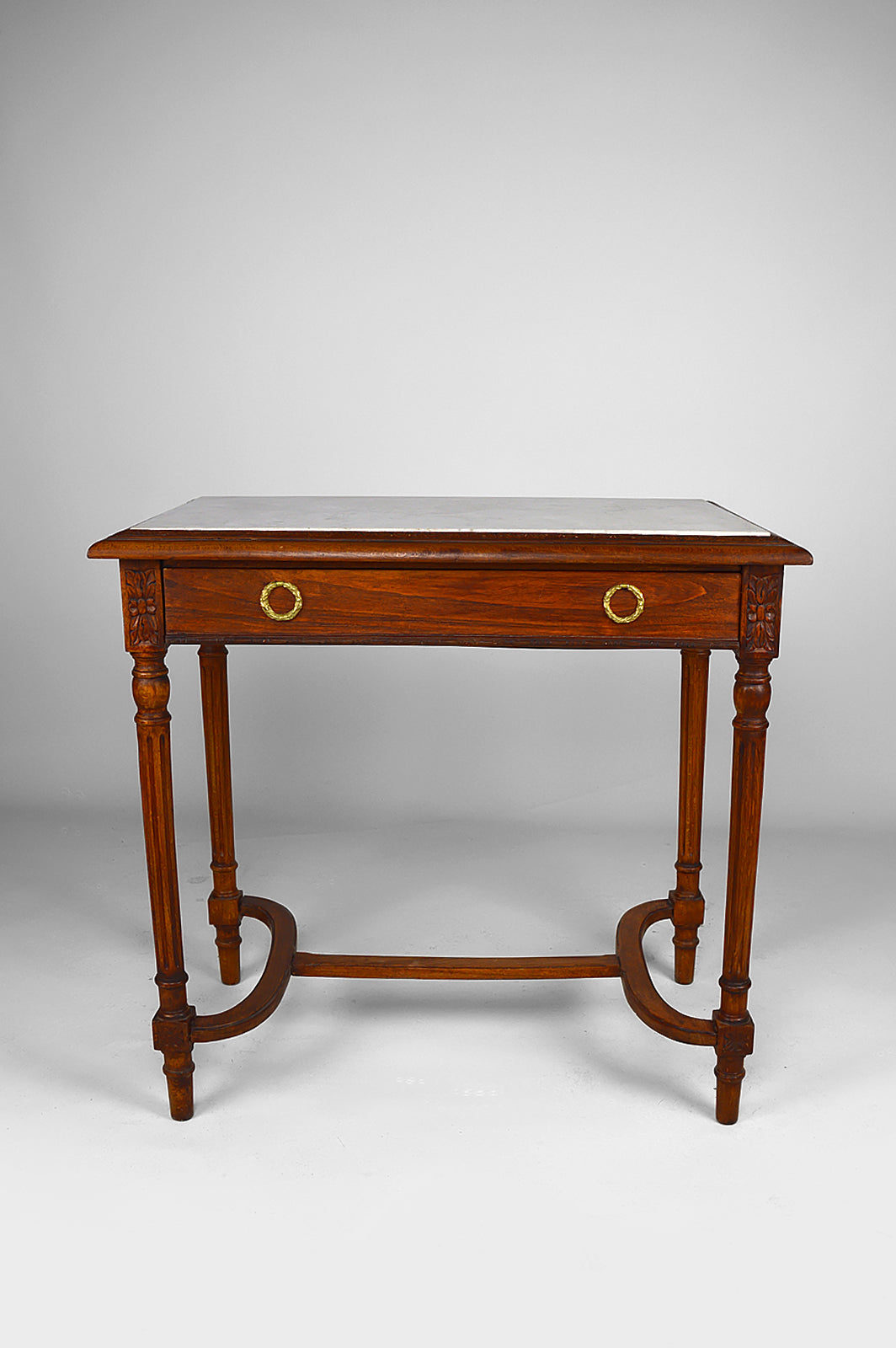 Table de toilette / bureau de dame Neoclassique / Louis XVI, France, vers 1900