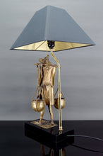Lade das Bild in den Galerie-Viewer, Lampe en bronze, &quot;Le Porteur Peul&quot;, France, Circa 1970
