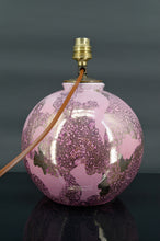 Load image into Gallery viewer, Lampe boule en céramique rose et nacrée par Marguerite Briansau, Art Deco, France, circa 1930
