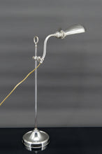 Загрузить изображение в средство просмотра галереи, Lampe d&#39;atelier en aluminium et nickel, ajustable avec système monte-baisse, France, circa 1900

