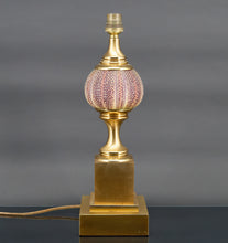 Load image into Gallery viewer, Lampe Maison Charles, Oursin rose et bronze doré, France, Circa 1960
