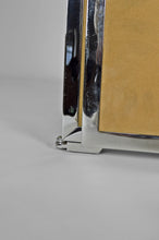 Cargar imagen en el visor de la galería, Miroir triptyque gainé de cuir provenant des Ateliers de Coco Chanel, Art Deco, France, Circa 1930
