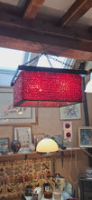 Charger et lire la vidéo dans la visionneuse de la Galerie, Important Lustre en Perles de Verre Rouge, Murano, Italie, Brutalisme, Circa 1970

