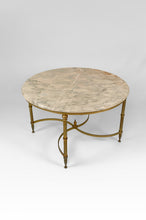 Load image into Gallery viewer, Table basse circulaire / ronde néoclassique, Laiton et Marbre, France, circa 1960
