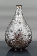 Загрузить изображение в средство просмотра галереи, Vase René Lalique, modèle Sauge, Circa 1923
