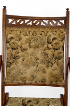 Cargar imagen en el visor de la galería, Chaise pliante &quot;safari&quot; victorienne, Royaume-Uni, Arts &amp; Crafts, circa 1880
