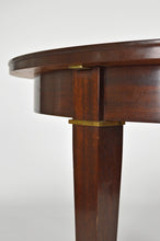 Cargar imagen en el visor de la galería, Table ronde Art Déco en acajou par Jacques Adnet vers 1940
