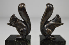 Загрузить изображение в средство просмотра галереи, Serres livres écureuils Art Deco en bronze argenté, par Marcel Guillemard
