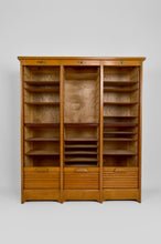 Load image into Gallery viewer, Grand meuble de notaire à rideaux par G. M. Radia, circa 1920
