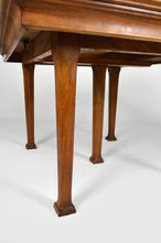 将图片加载到图库查看器，Table Art Nouveau à 5 pieds en noyer par G. E. Nowak, vers 1905
